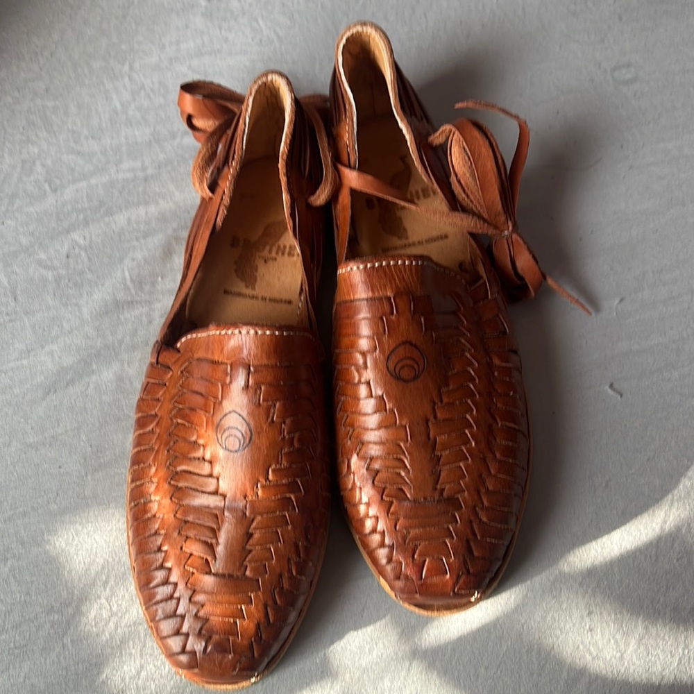 Brother vellies huaraches in nutmeg